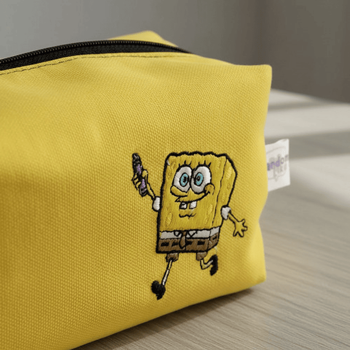Estuche Bordado Bob Esponja 8