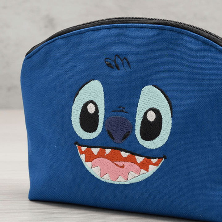 Estuche Bordado Stitch Ohana 9