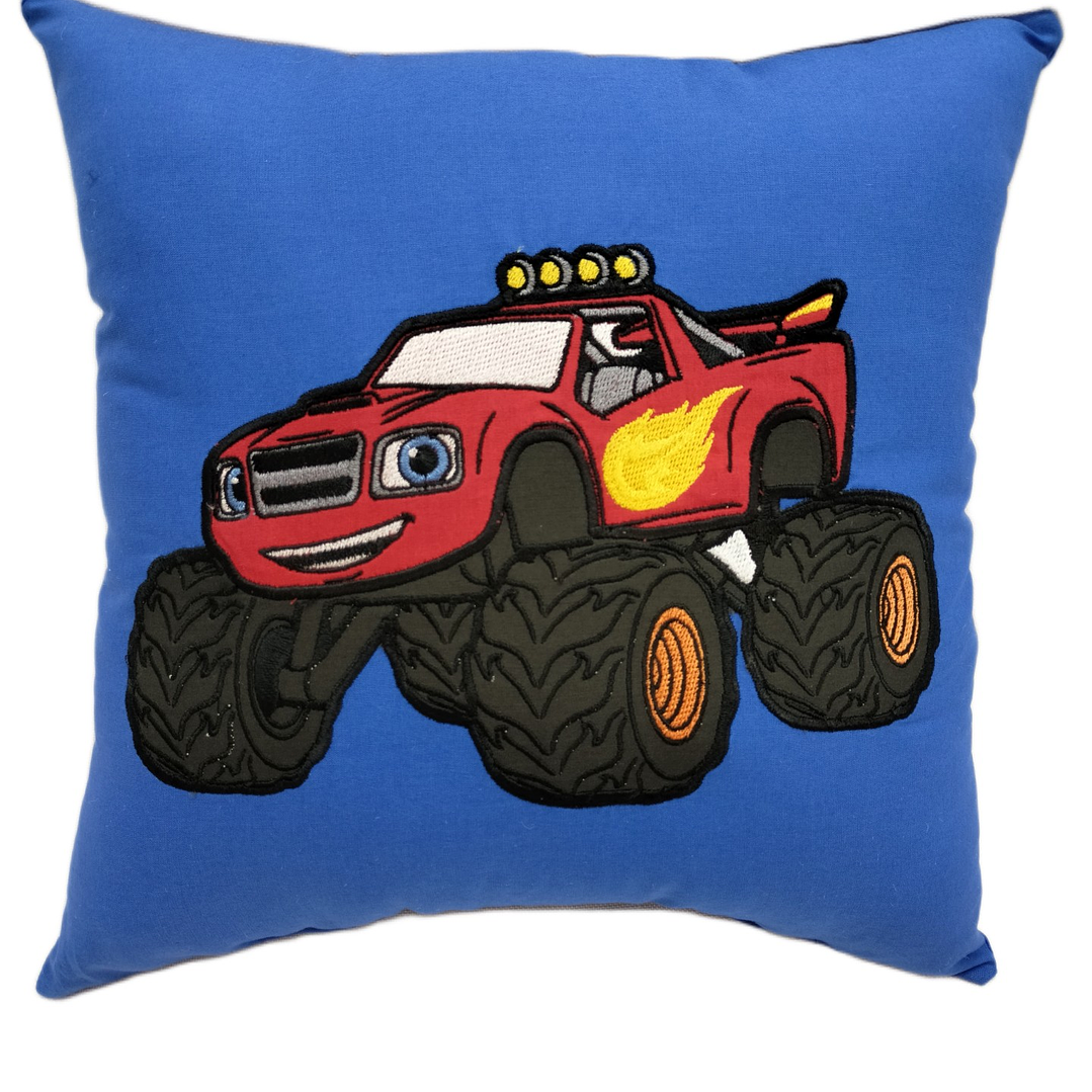 Cojín Bordado Blaze and the Monster Machines 1
