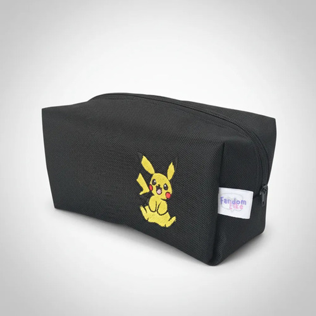 Estuche Lona Anti-fluidos Bordado Pikachu - Anime Gamer 1