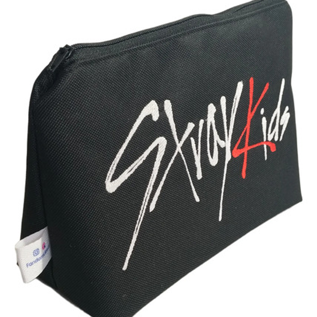 Estuche Bordado Skzoo - Star 2