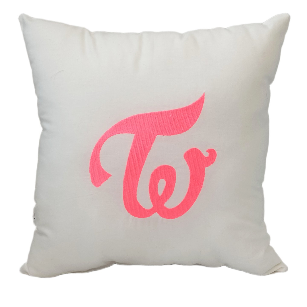 Cojín Bordado Twice Dahyun | Lovely Davely 3