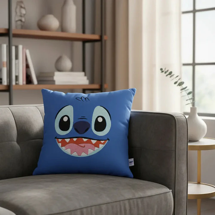 Cojín Bordado El Alienígena Más Adorable Y Travieso. 2