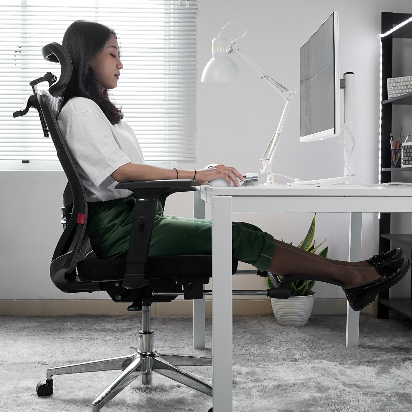 OCA259s Black Silla ergonómica Oficina de Malla con Reposapiés 23