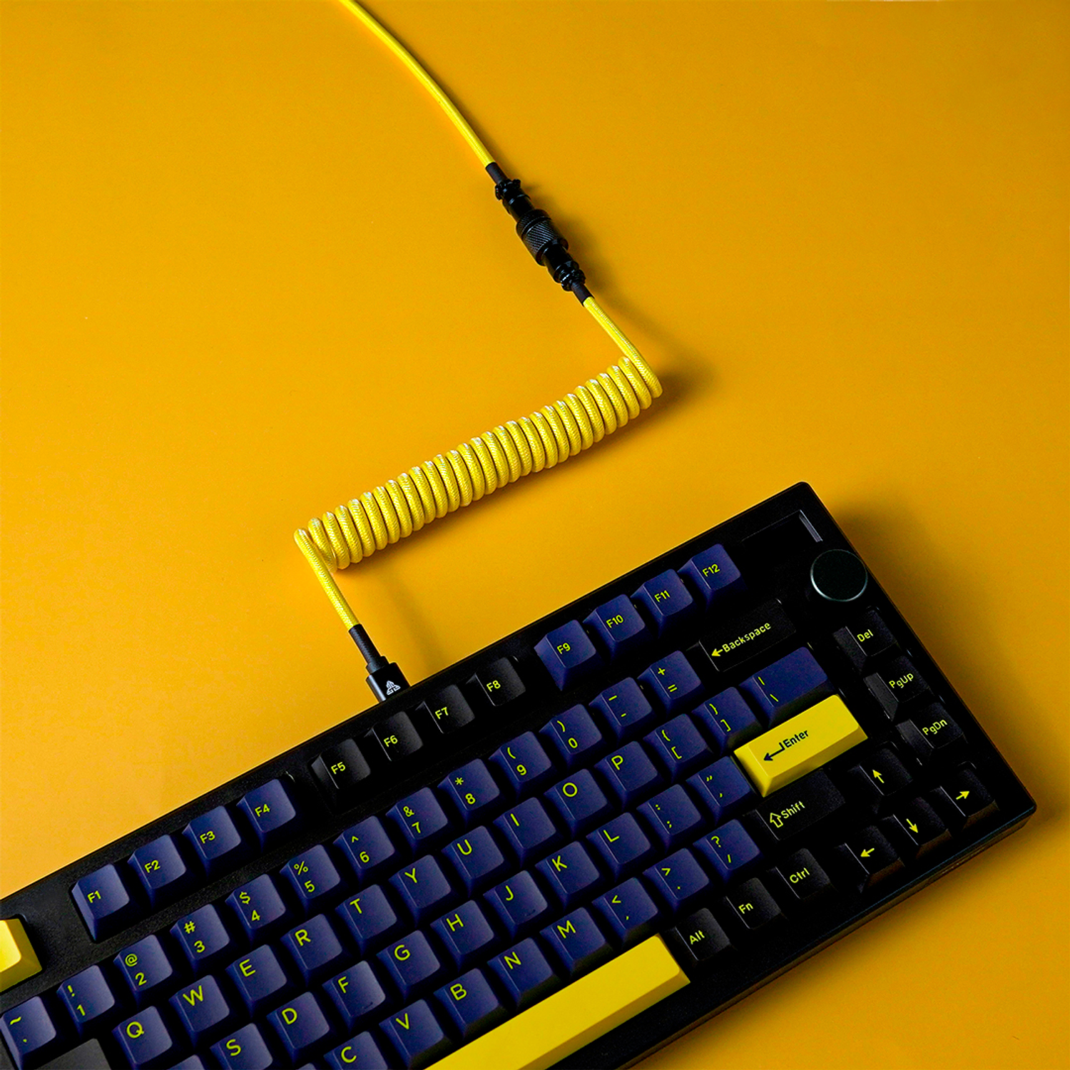 AC701 Yellow Cable Rizado USB C a USB A 13