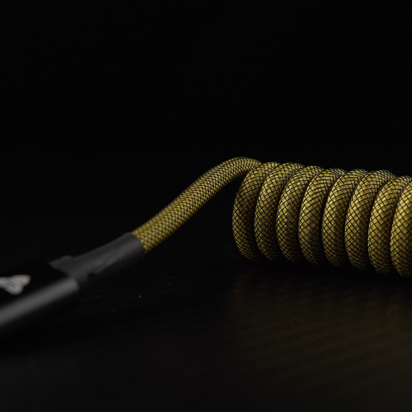 AC701 Red Cable Rizado USB C a USB A 19