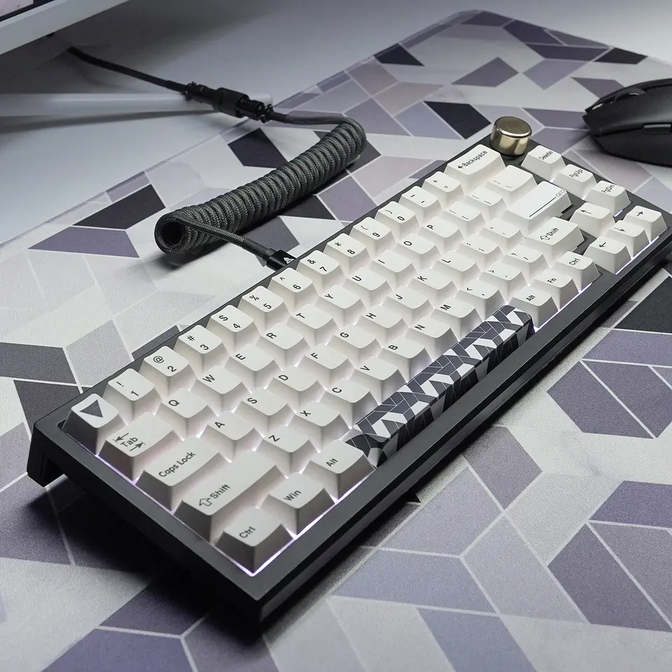 AC701 White Cable Rizado USB C a USB A 17