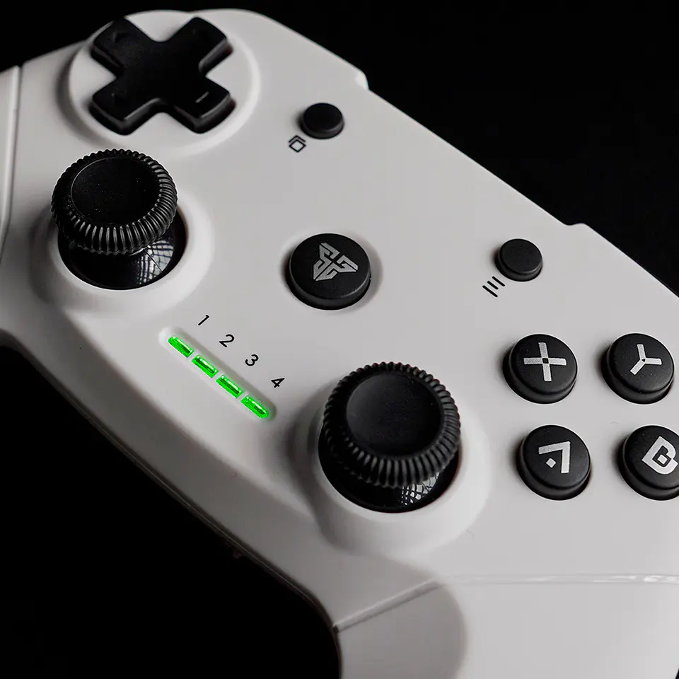 Revolver WGP12 Wireless Space Edition Control inalámbrico PC 13