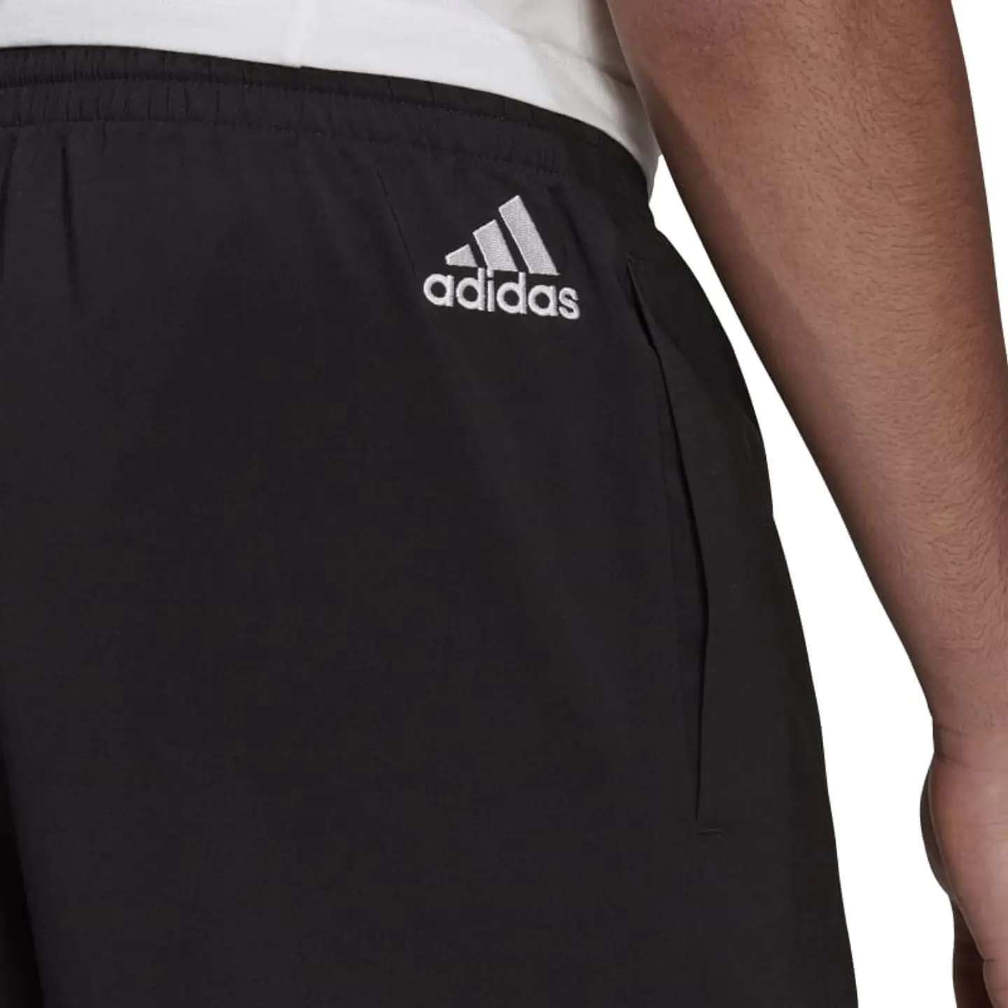Short Hombre Negro Adidas GK9607 7
