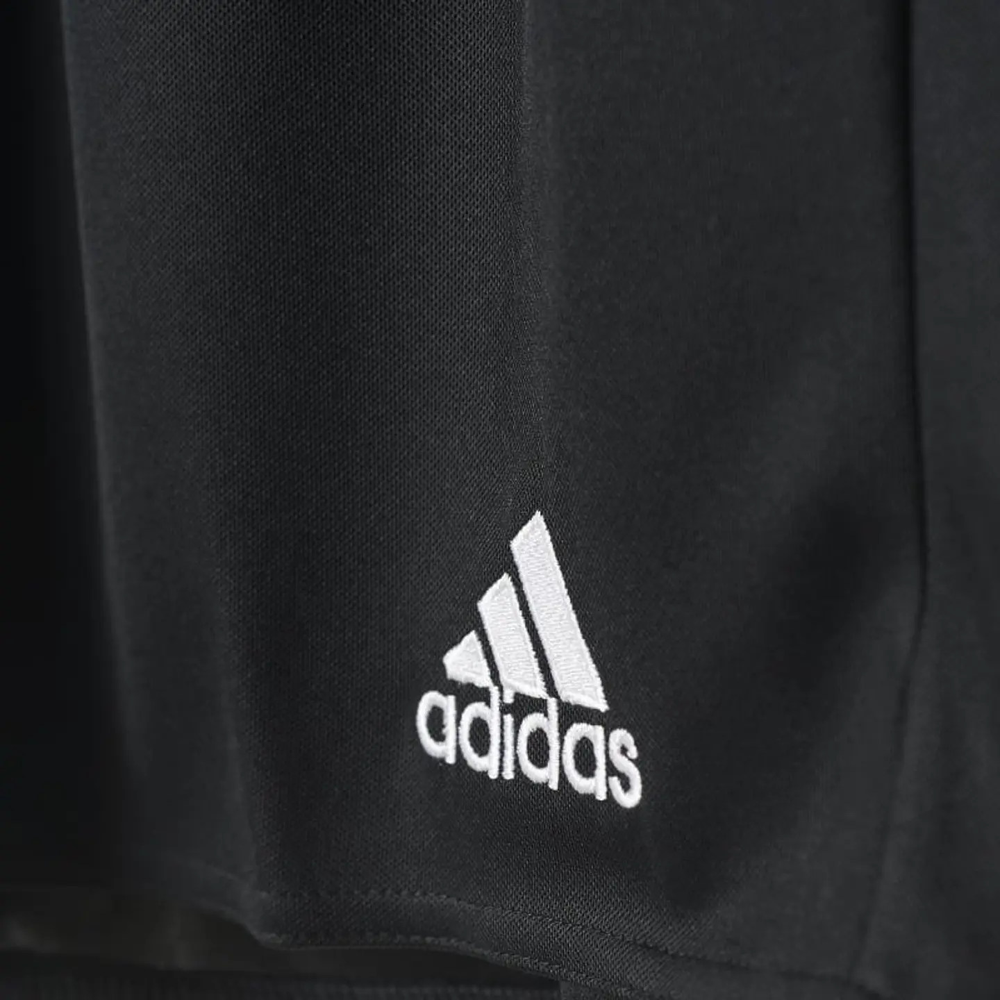 Short Hombre Negro Adidas AJ5880 2