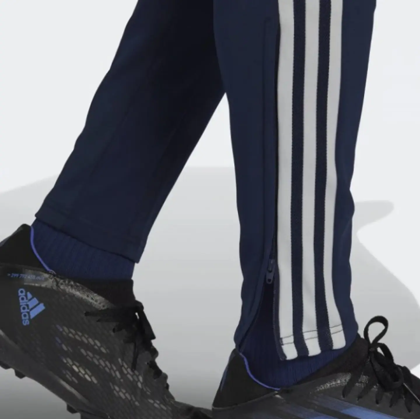 Pantalón de Buzo Universidad de Chile Hombre Adidas HA8352 5