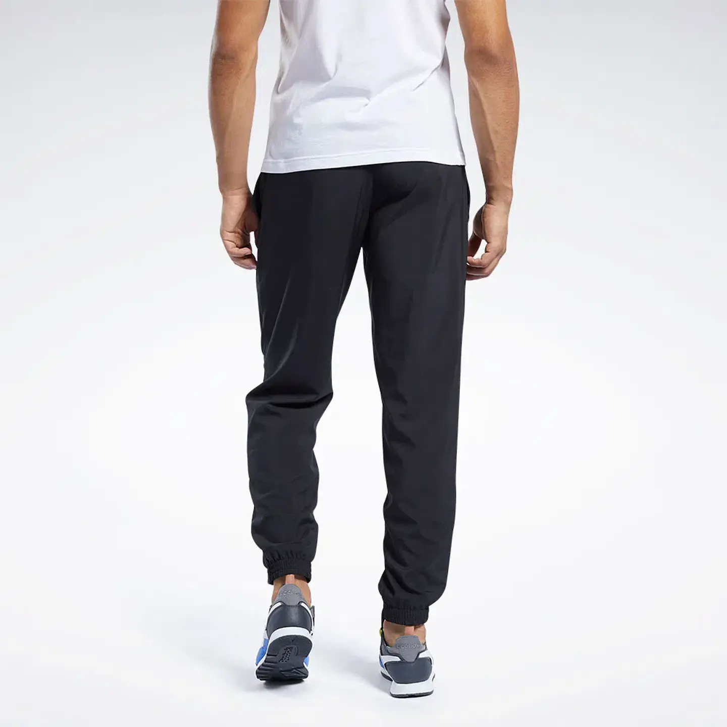Pantalón de buzo Hombre Negro Reebok Fp9141 2