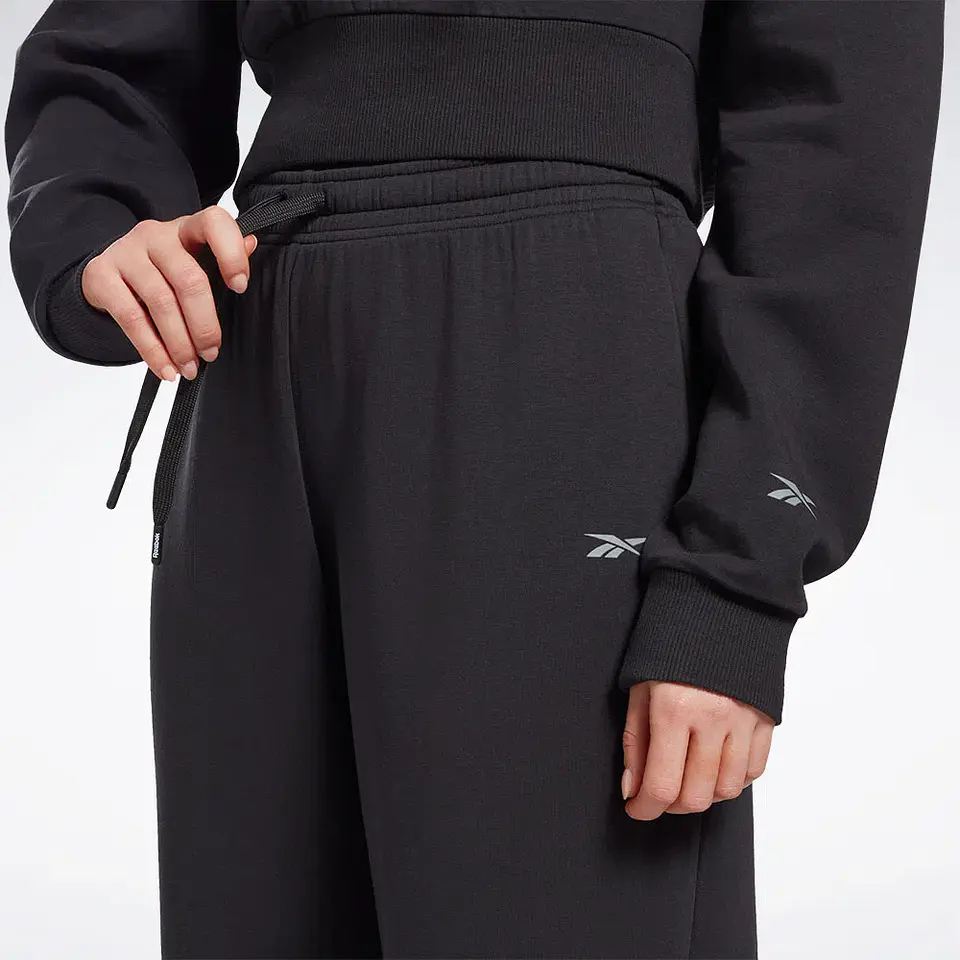Pantalón de buzo Mujer Negro Reebok Hs7809 2