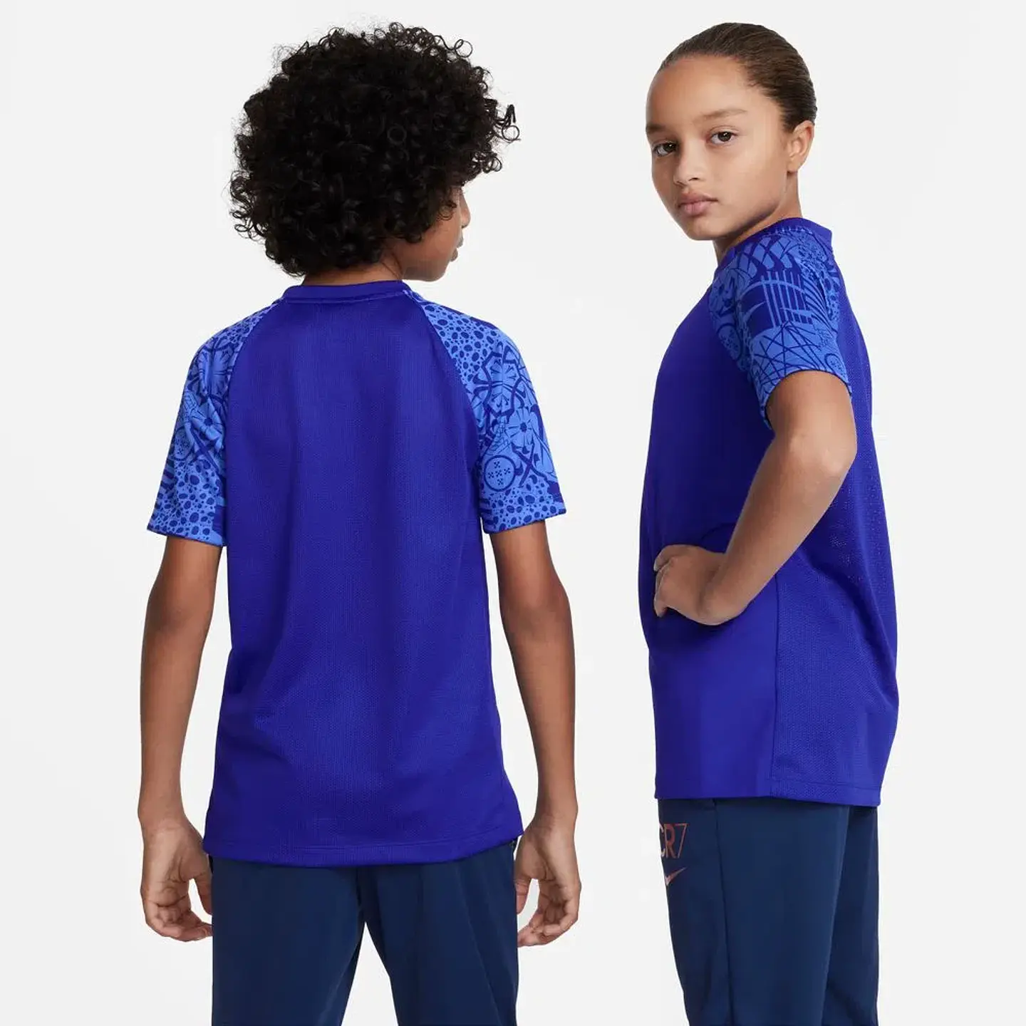 Polera Juvenil Azul Nike Dv3122-471 2