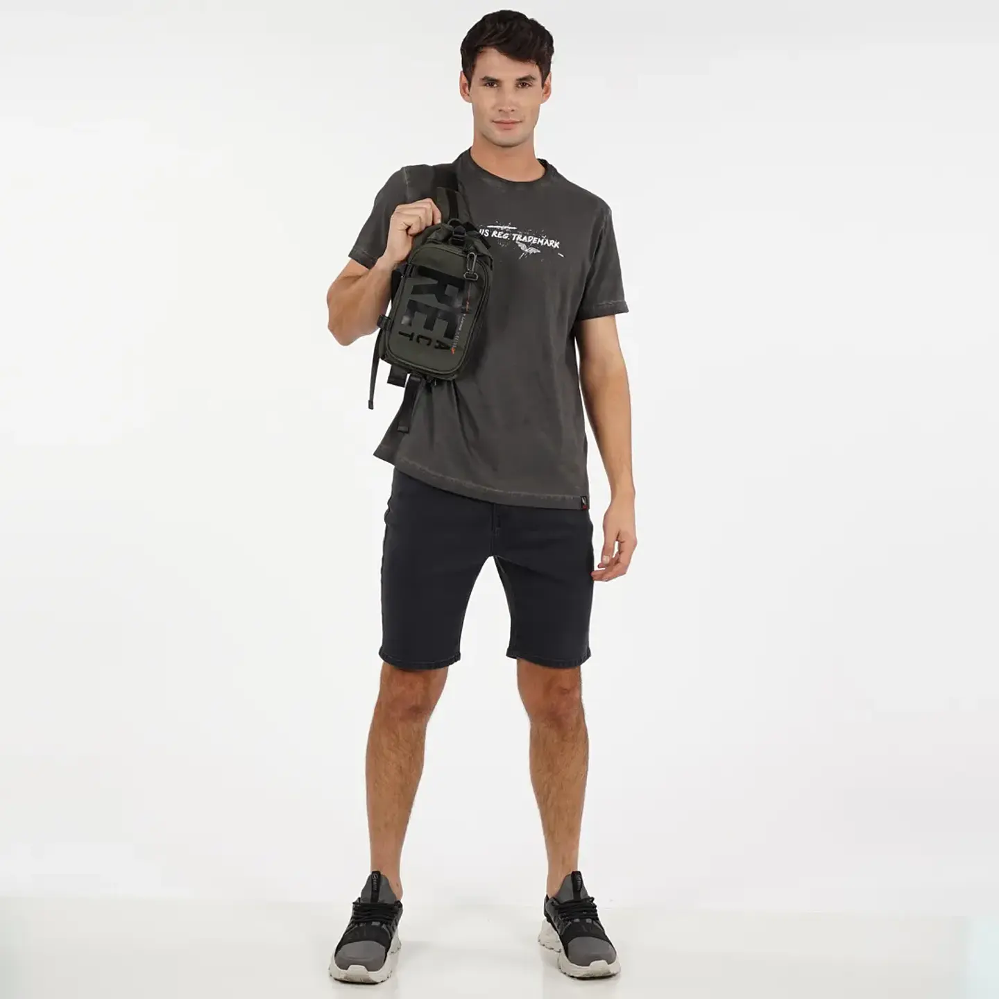 Polera Hombre Negra Ellus Cmc65608  2