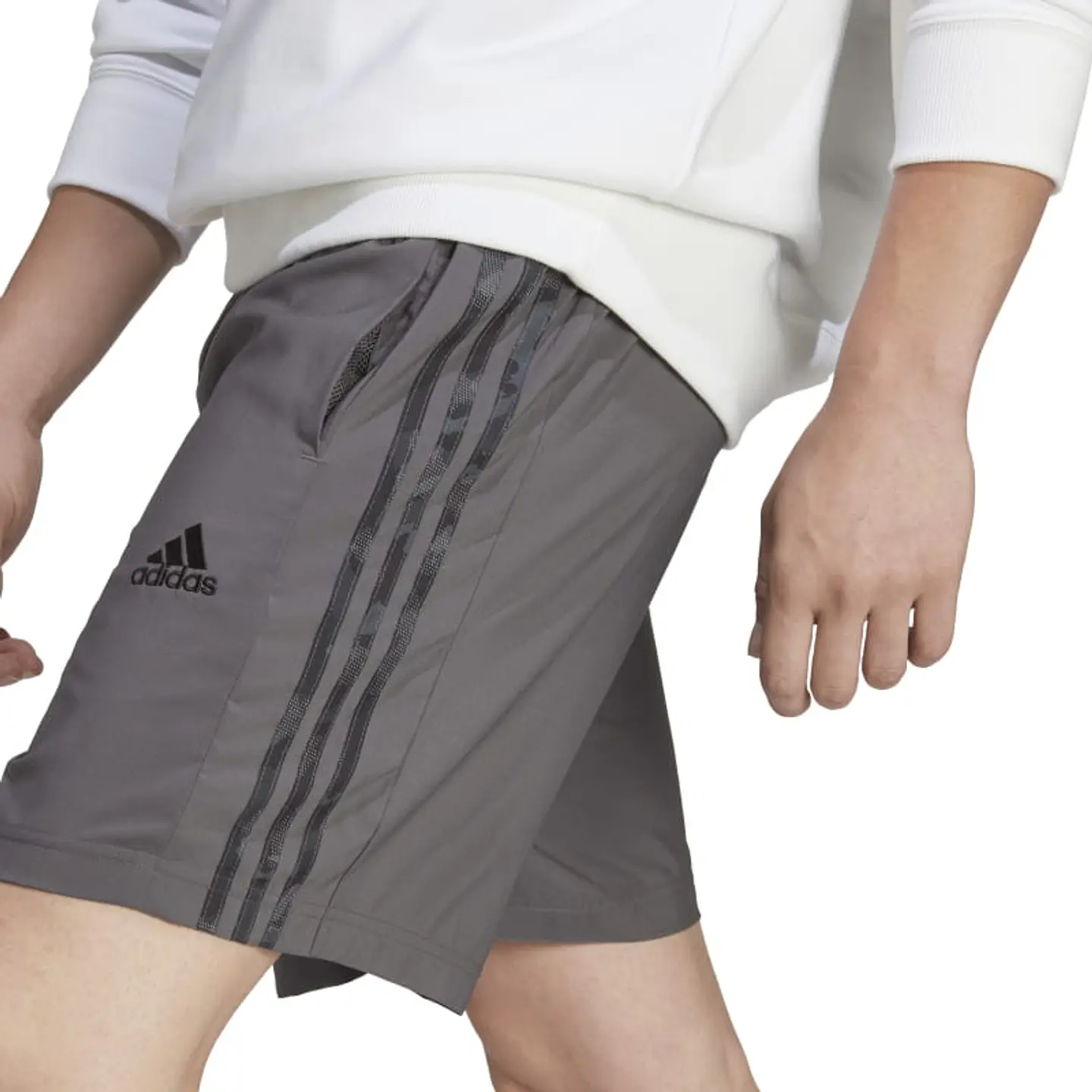 Short Hombre Gris Adidas IC1494 2