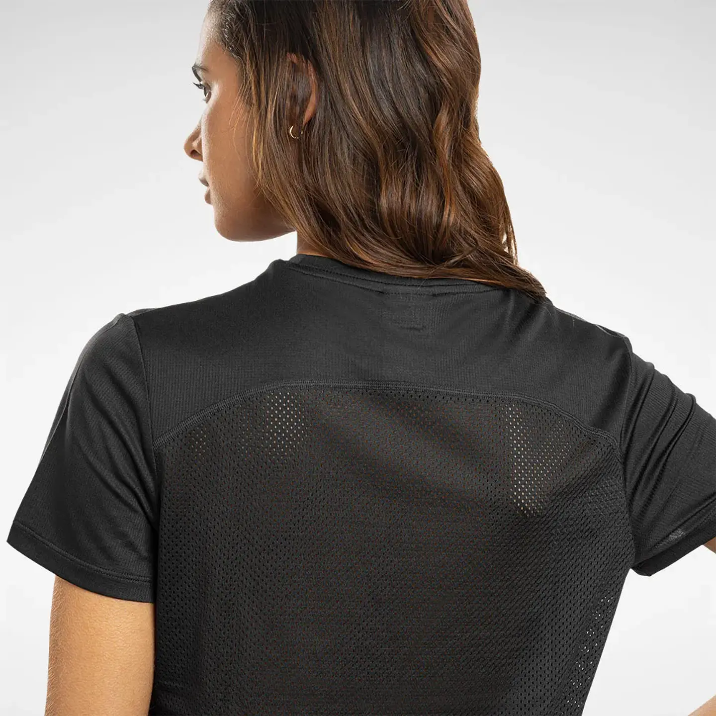 Polera Mujer Negra Reebok 100034918            3