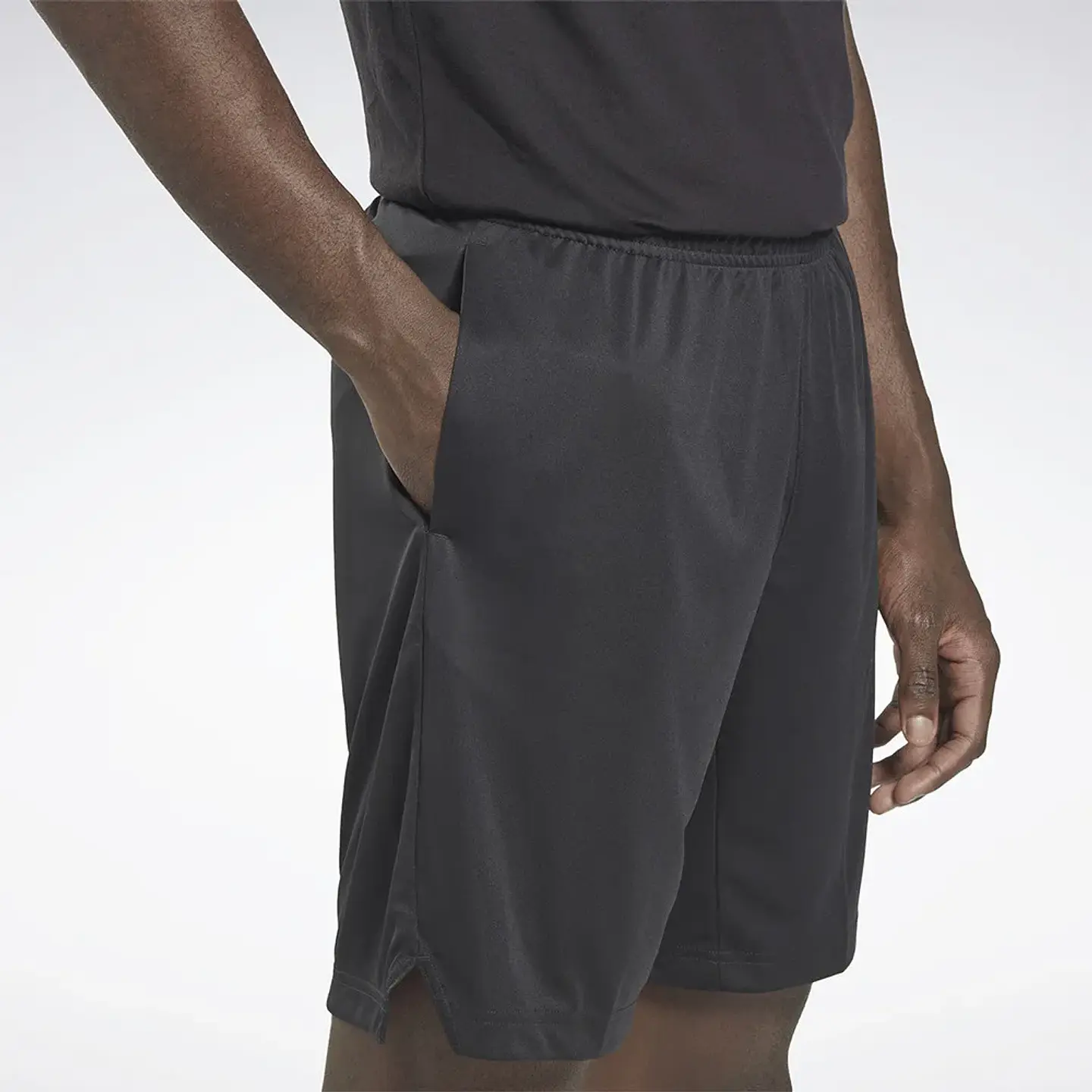 Short Hombre Negro Reebok 100068194            3