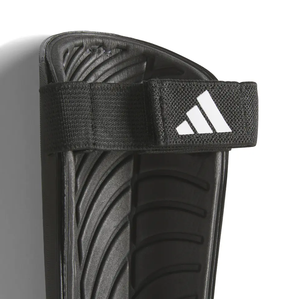 Canillera Negra Adidas IP3998 3