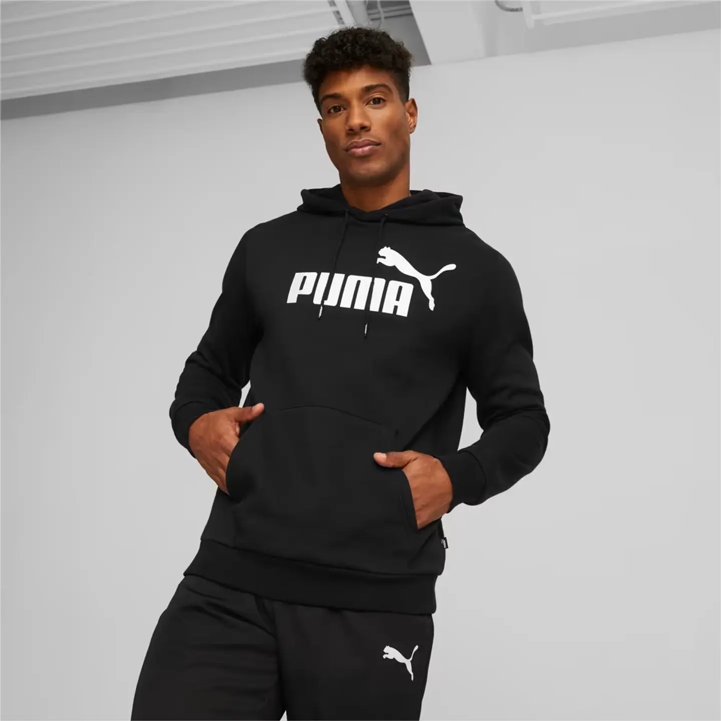 Polerón Hombre Negro Puma 586686 01 1