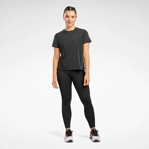 Polera Mujer Negra Reebok 100075357