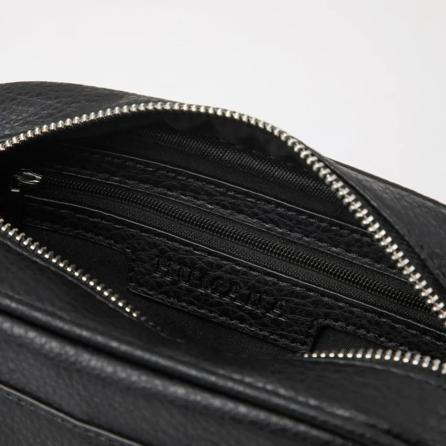 Cartera Negra Humana 3307512490037 3