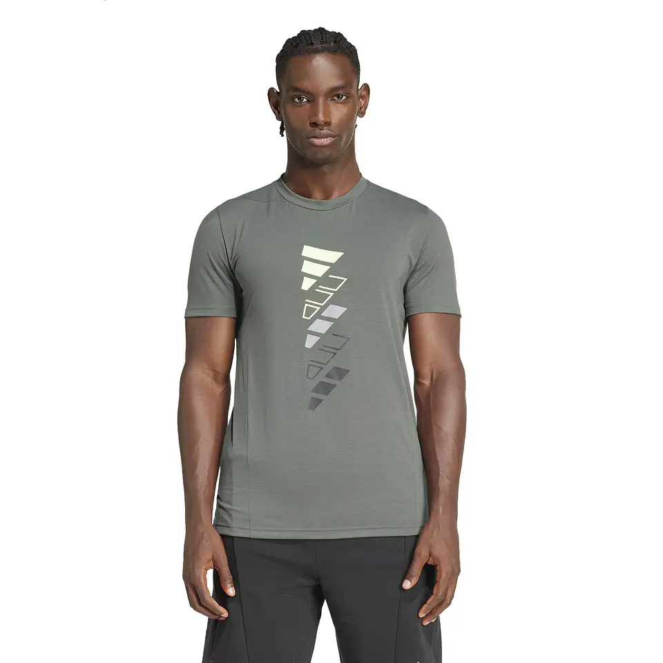 Polera Hombre Gris Adidas IY6352 1