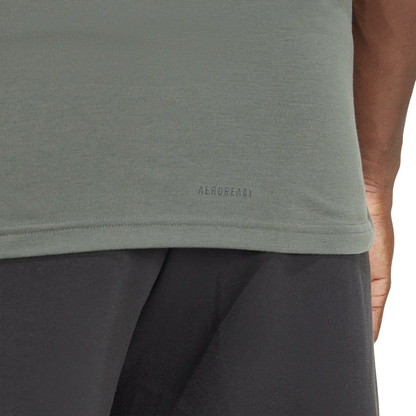 Polera Hombre Gris Adidas IY6352 4