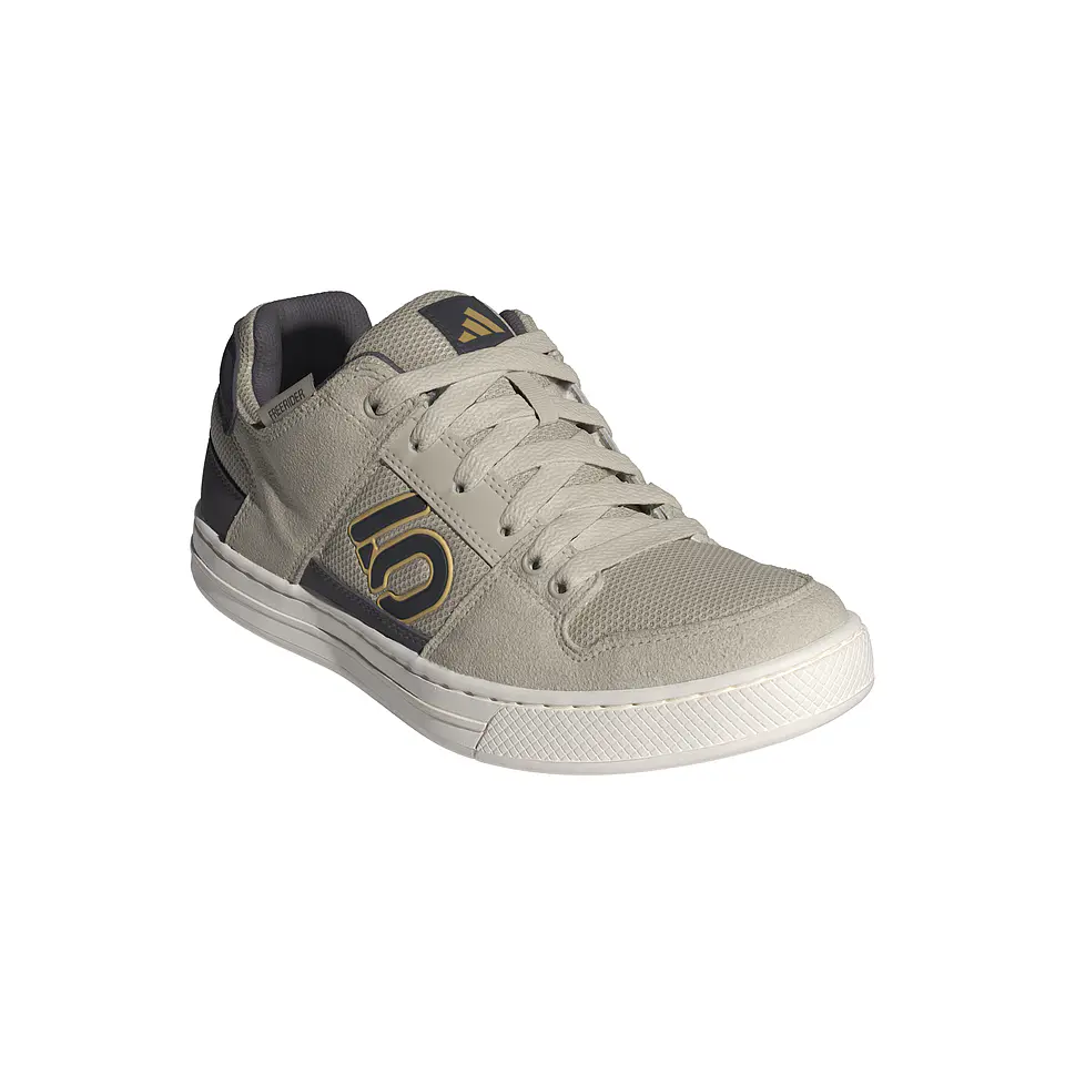 Zapatilla Hombre Beige Adidas ID7489 1