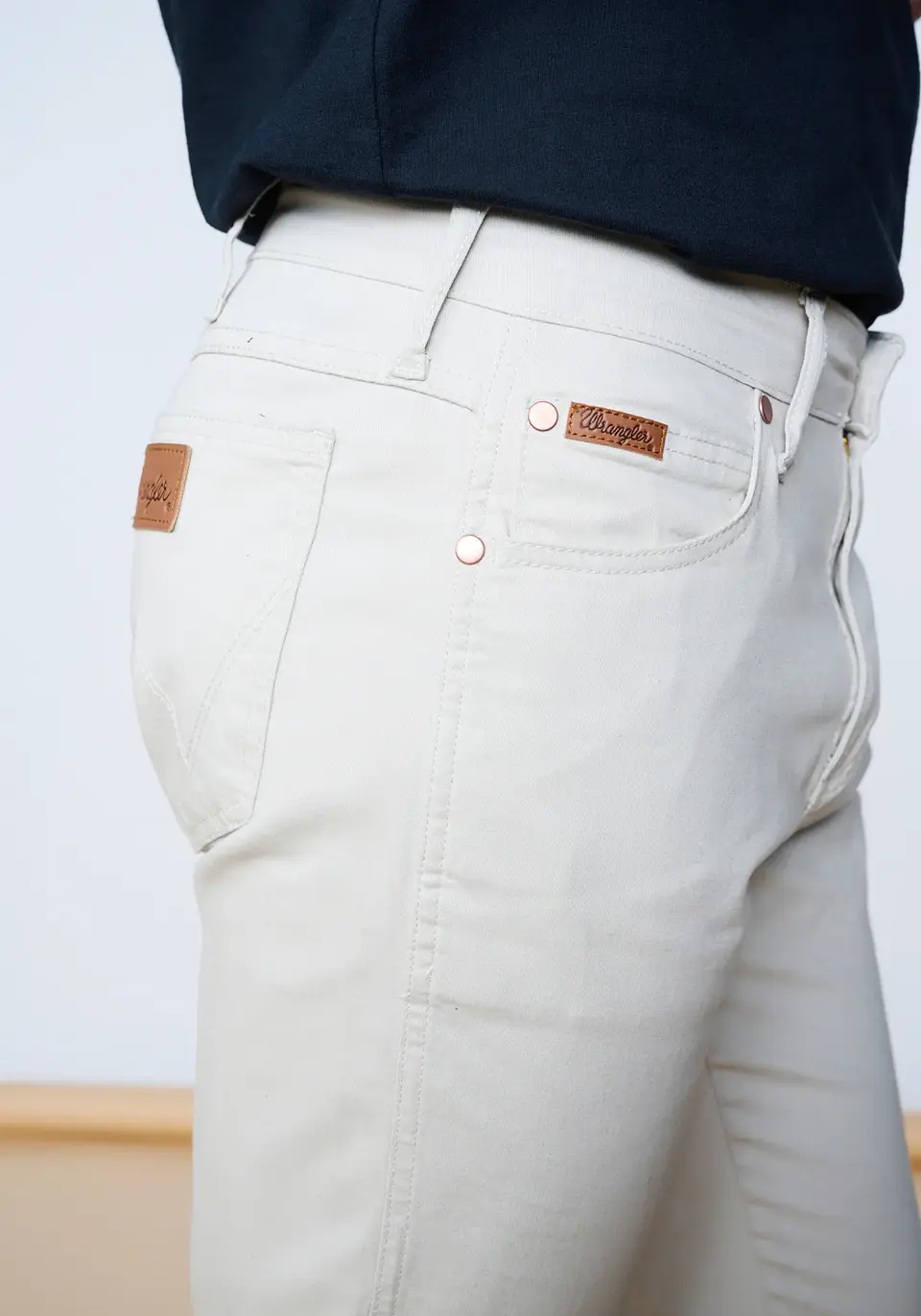 Pantalón Hombre Camel Wrangler 144980 3