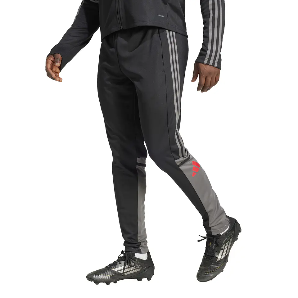 Pantalón de Buzo Hombre Negro Adidas JD1625 1