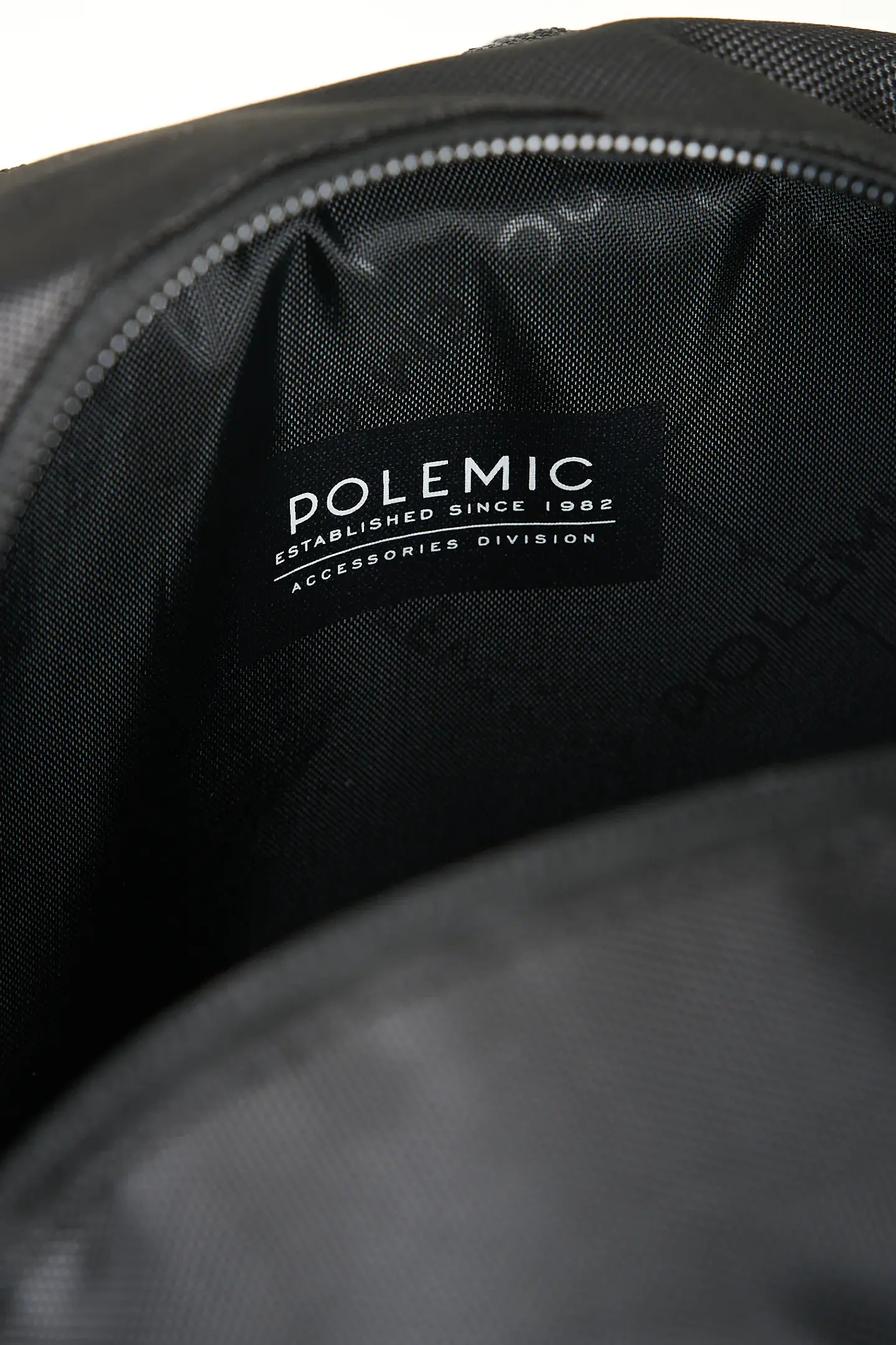 Mochila Negra Polemic-CPaz UI0302 3