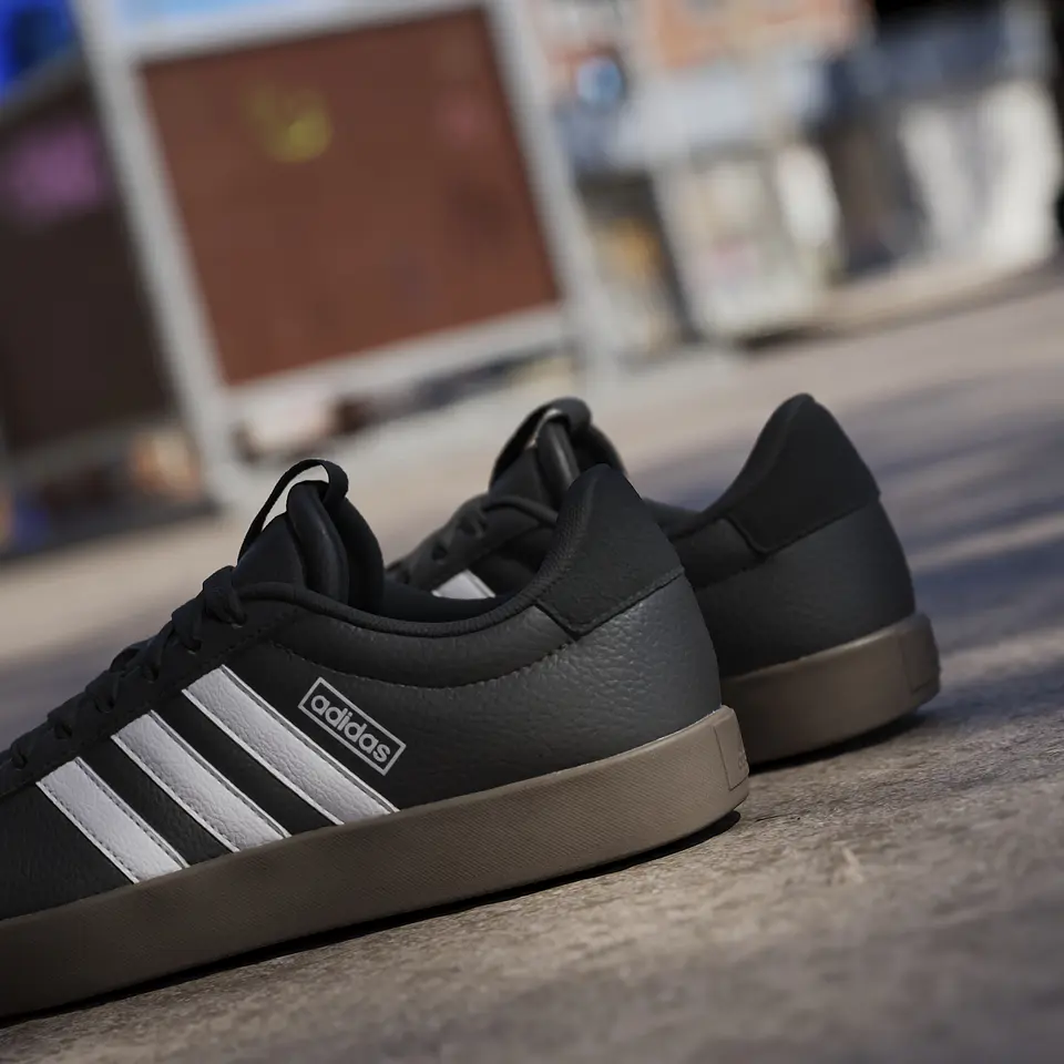Zapatillas Negra Adidas ID8796 12