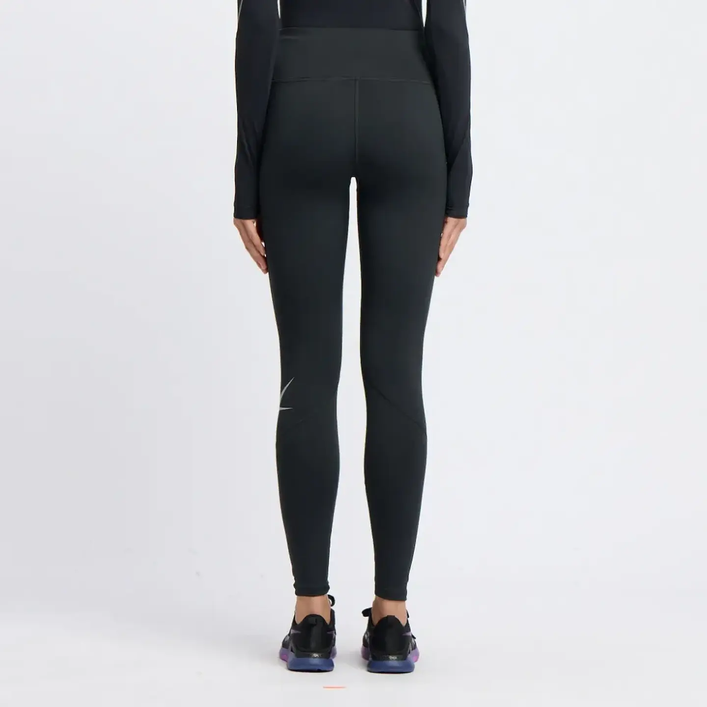 Calza Negra Mujer Reebok 100222316 2