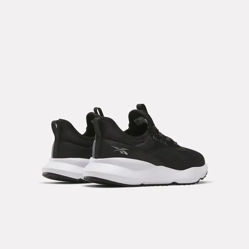 Zapatilla Negra Hombre Reebok 100209939 4