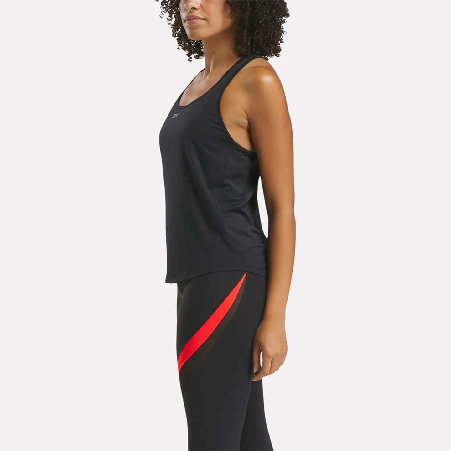 Polera Negra Mujer Reebok 100214679 3