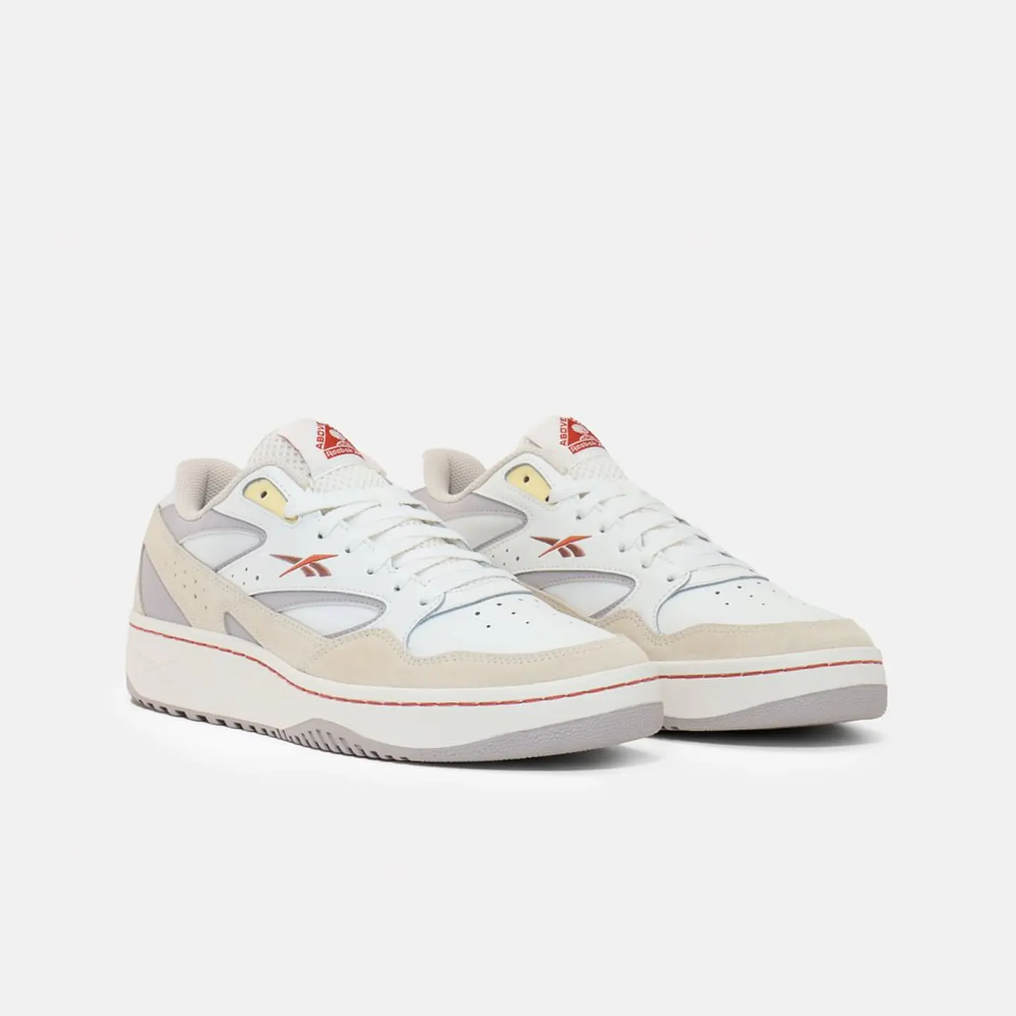 Zapatilla Crema Unisex Reebok 100208957 2