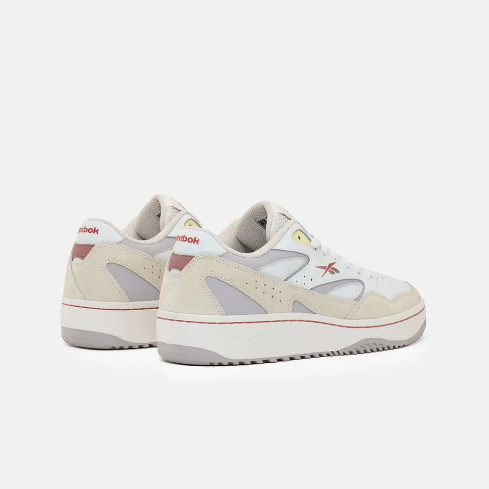 Zapatilla Crema Unisex Reebok 100208957 4