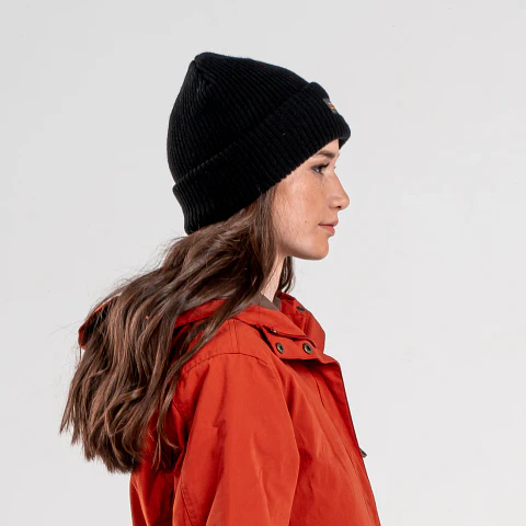 Gorro de Lana Negro Hombre Kilimanjaro LOWA