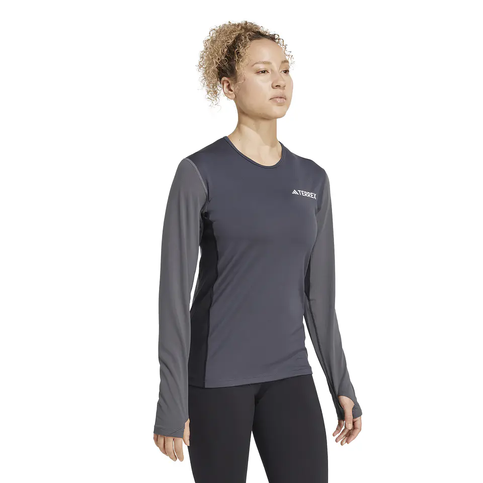 Polera Gris Mujer Adidas JC8200 3