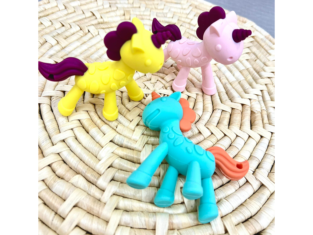 Rascaencias Unicornio 1