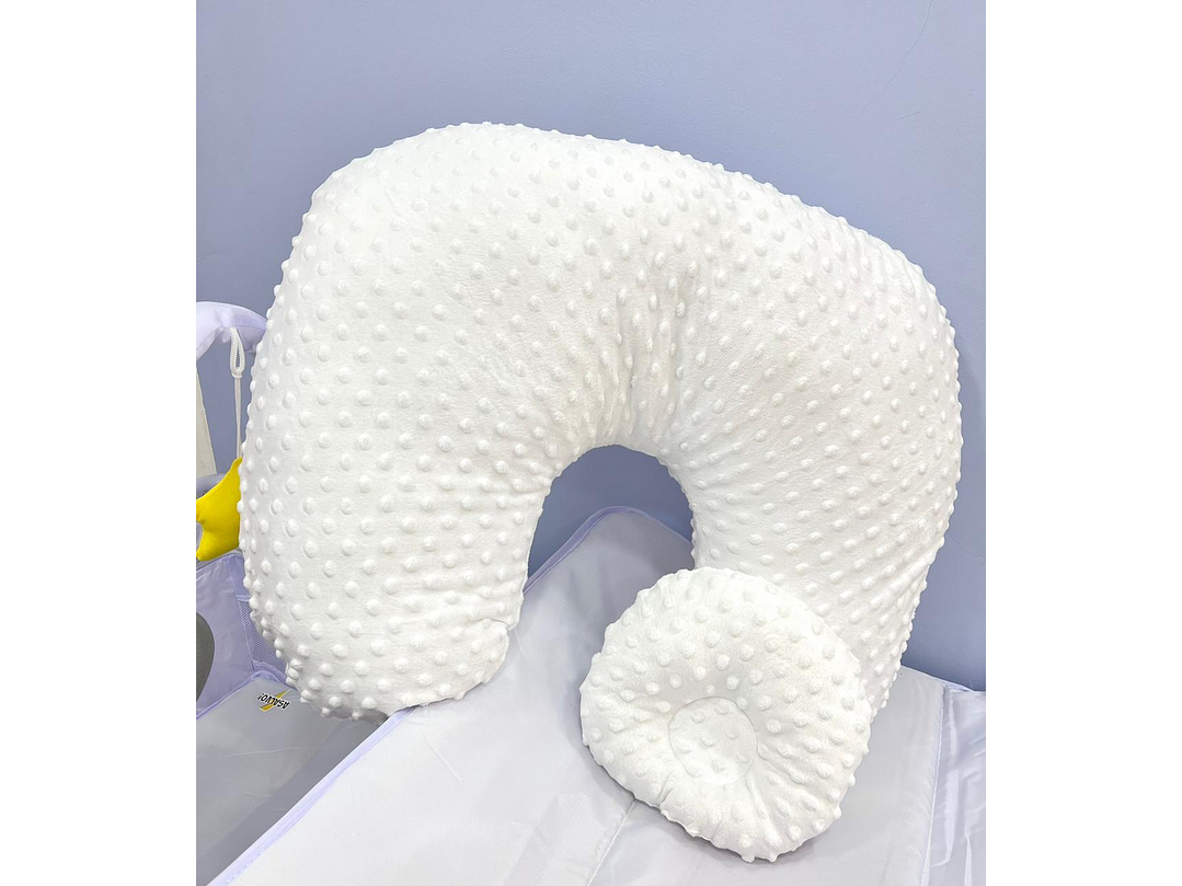 Dona De LActancia + Almohada 1