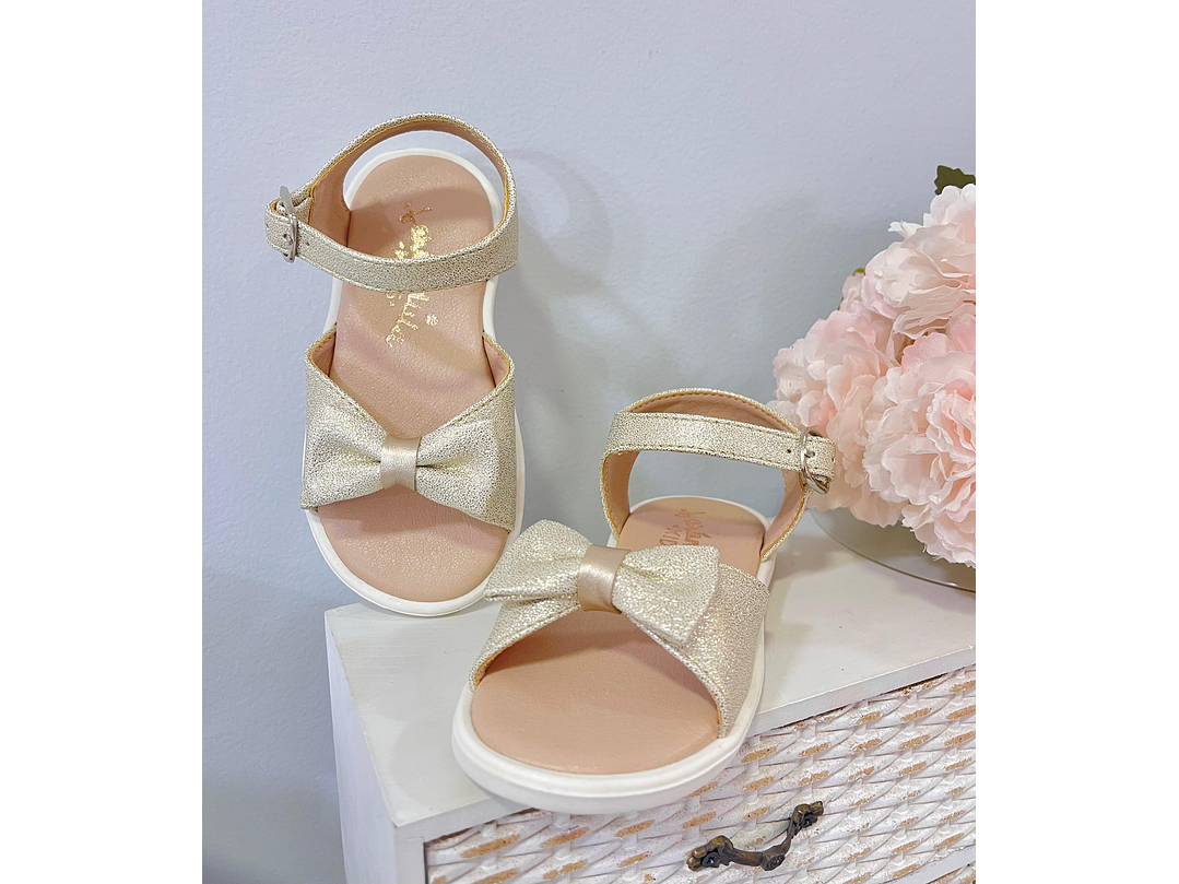 Sandalia Dorada 2024 1