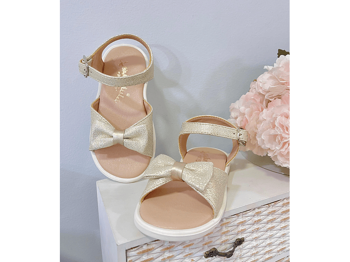 Sandalia Dorada 2024 1