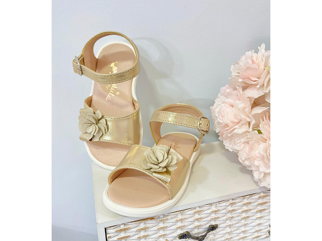 Sandalia Dorada 2024 2