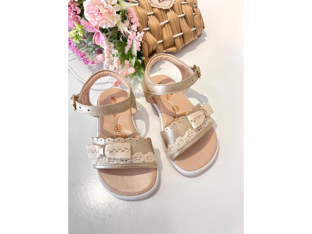 Sandalias Doradas 2024 1