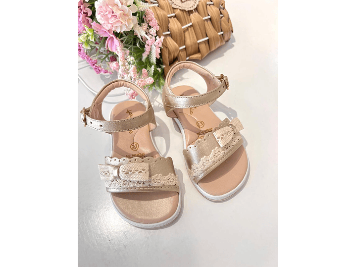 Sandalias Doradas 2024 1