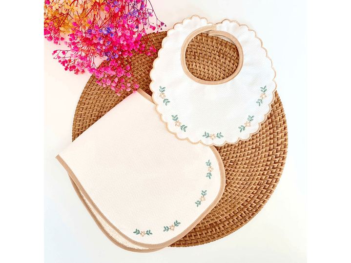 Set Sacagases + Babero  1