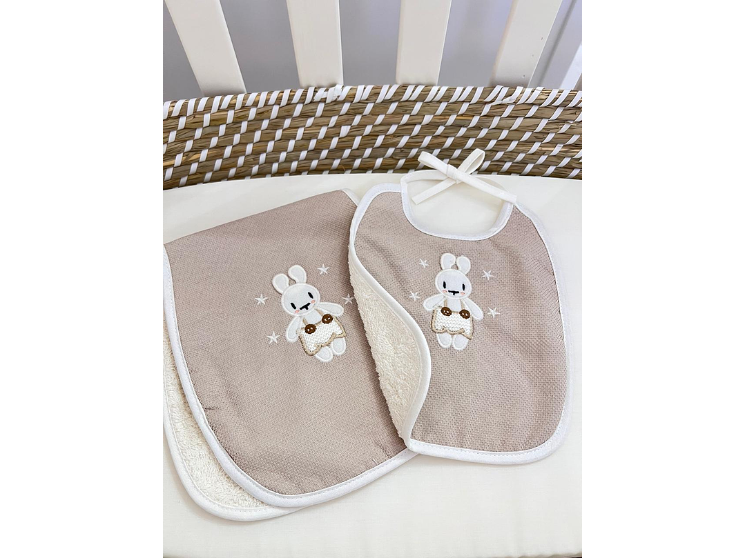 Babero + Sacagases 2