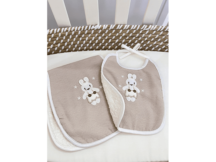 Babero + Sacagases 2